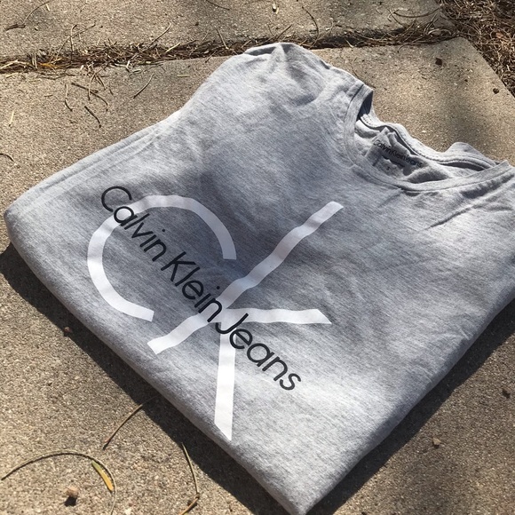 Calvin Klein Jeans Tops - NWOT Calvin Klein Shirt